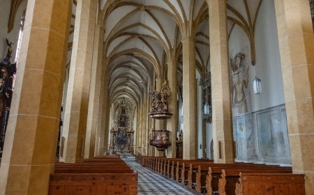 Innenraum der Stiftskirche